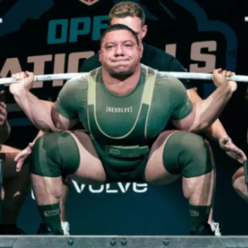 Ashton Rouska Faz História e Quebra Recorde Americano com Agachamento de 400,5 kg