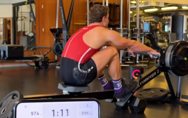 Tom Stoltman Quebra Recorde Mundial de Remo Indoor com Sprint de 12.4s