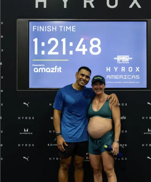 Tia-Clair Toomey, grávida, completa prova de HYROX e impressiona comunidade