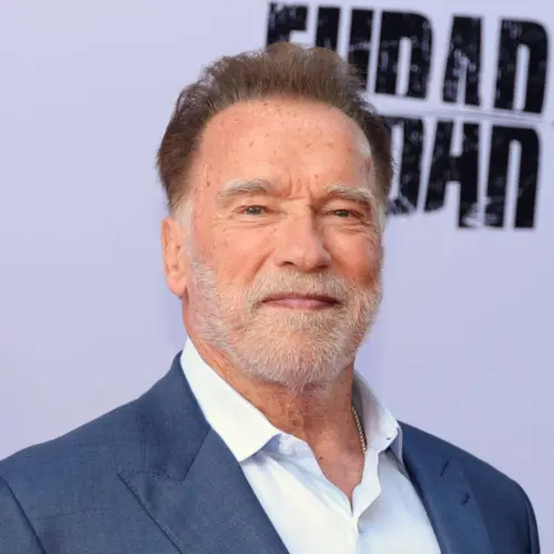 Arnold Schwarzenegger Confirma: Rituais Pré-Levantamento Não São Superstição, São Ciência