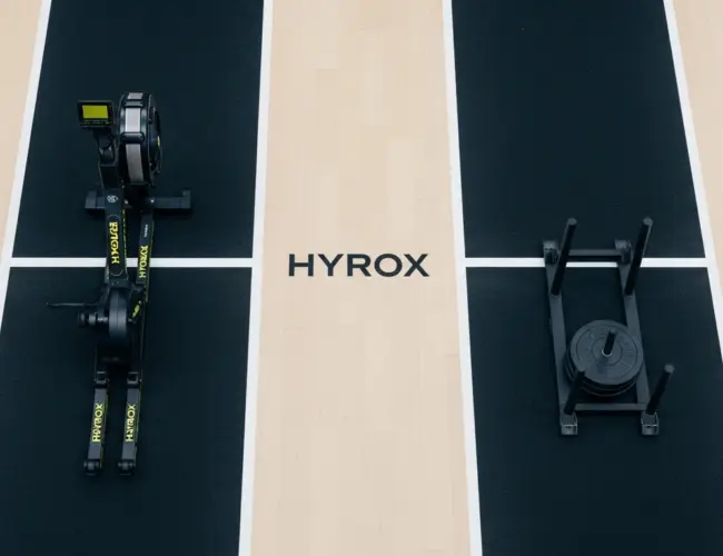 HYROX em Duplas: 3 Benefícios para Iniciantes na Competição do Momento