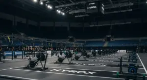 Atleta de 28 anos morre durante prova do HYROX em Lyon, na França
