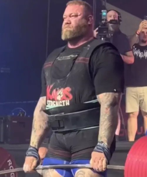 Hafthor Bjornsson estabelece novo recorde mundial de deadlift AMRAP